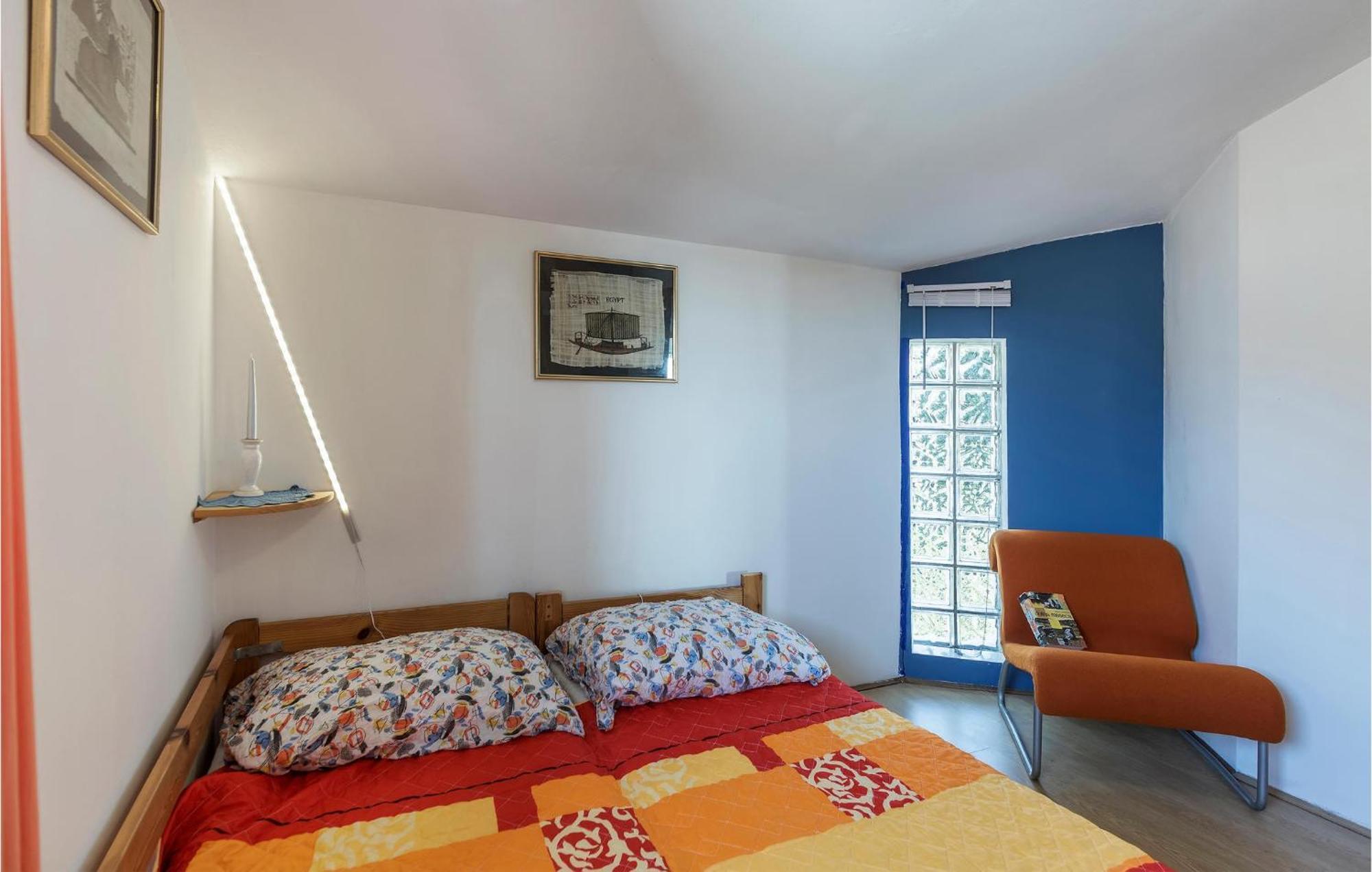 Beautiful Apartment In Barbariga With Kitchen Eksteriør bilde